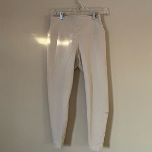 New, without tags Alo women’s full length leggings